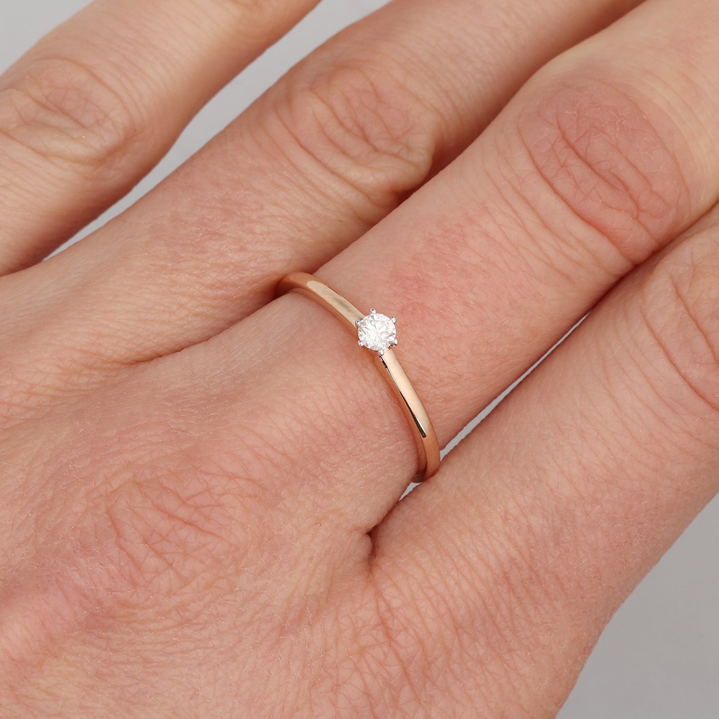 Помолвочное кольцо с Бриллиантом 0.10 карат, Красное золото 585° (14К)