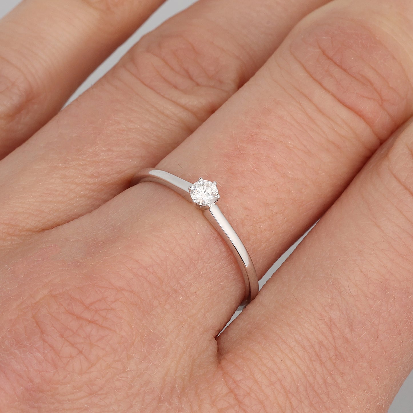 Saderināšanās gredzens ar Dimantu 0.10 ct, Baltais zelts 585° (14K)