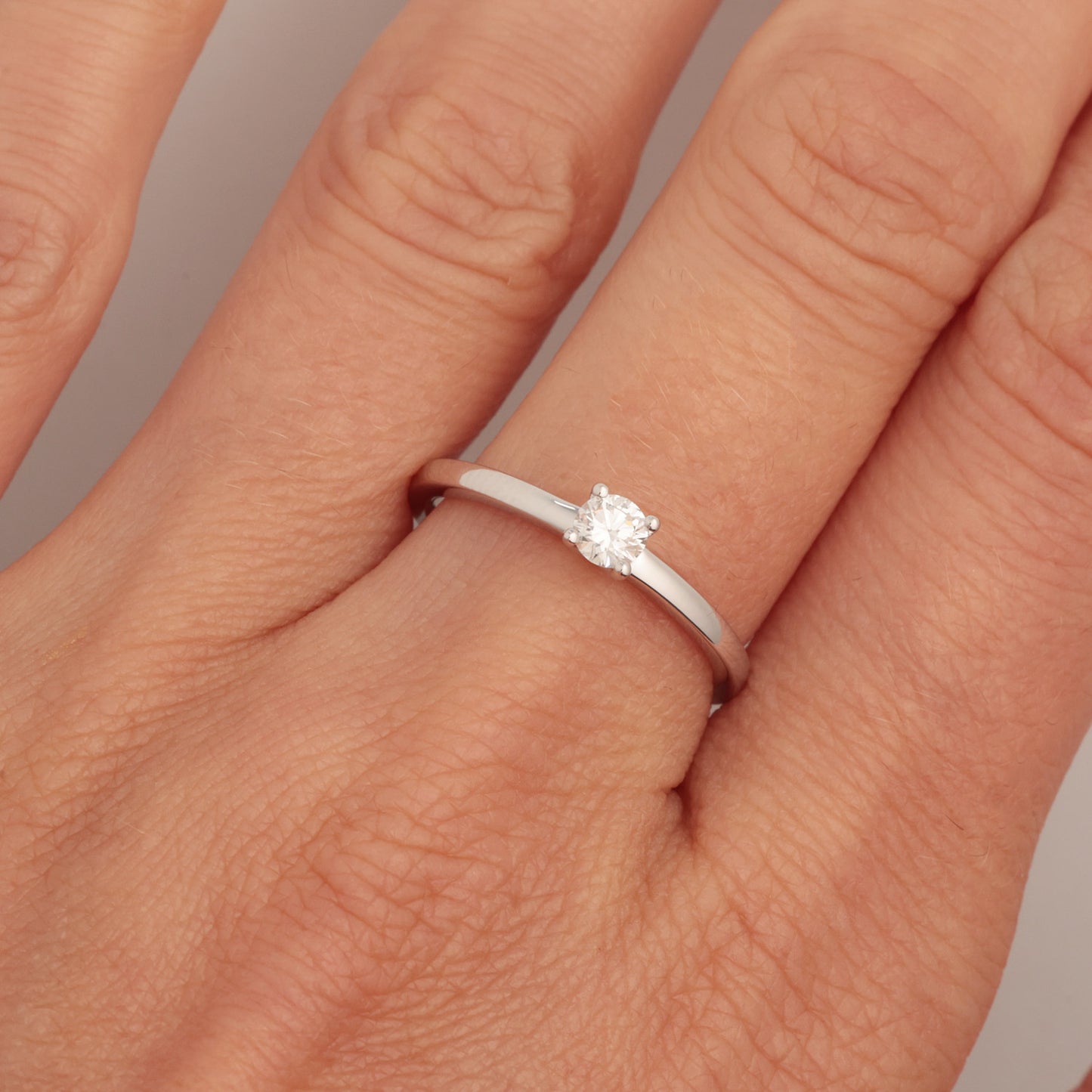 Ring with Diamonds 0.20 ct, White Gold 585° (14K)