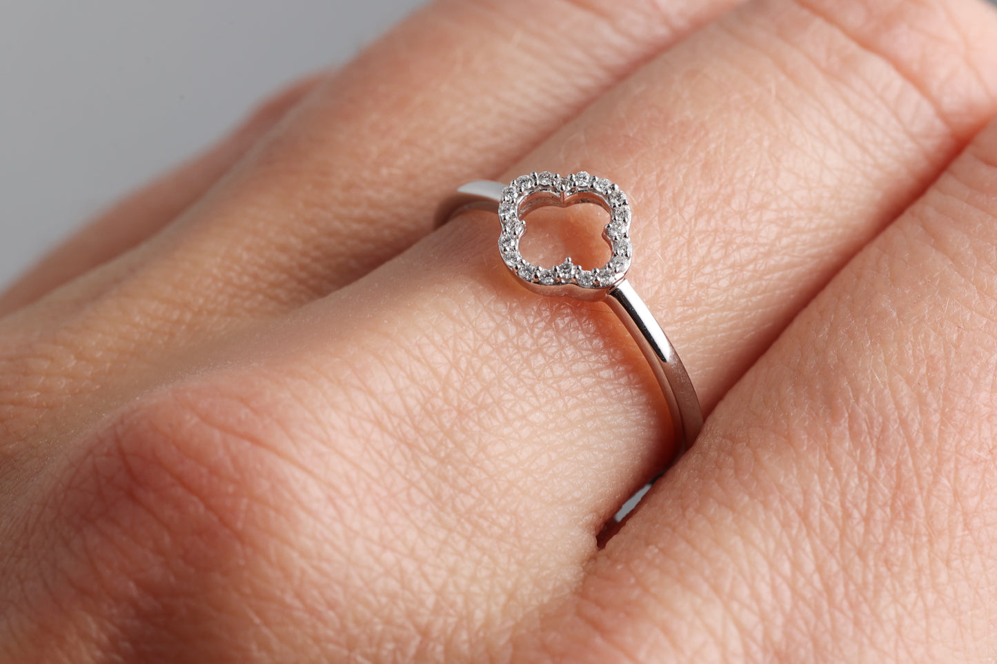 Gredzens ar Dimantiem 0.06 ct, Baltais zelts 750° (18K)