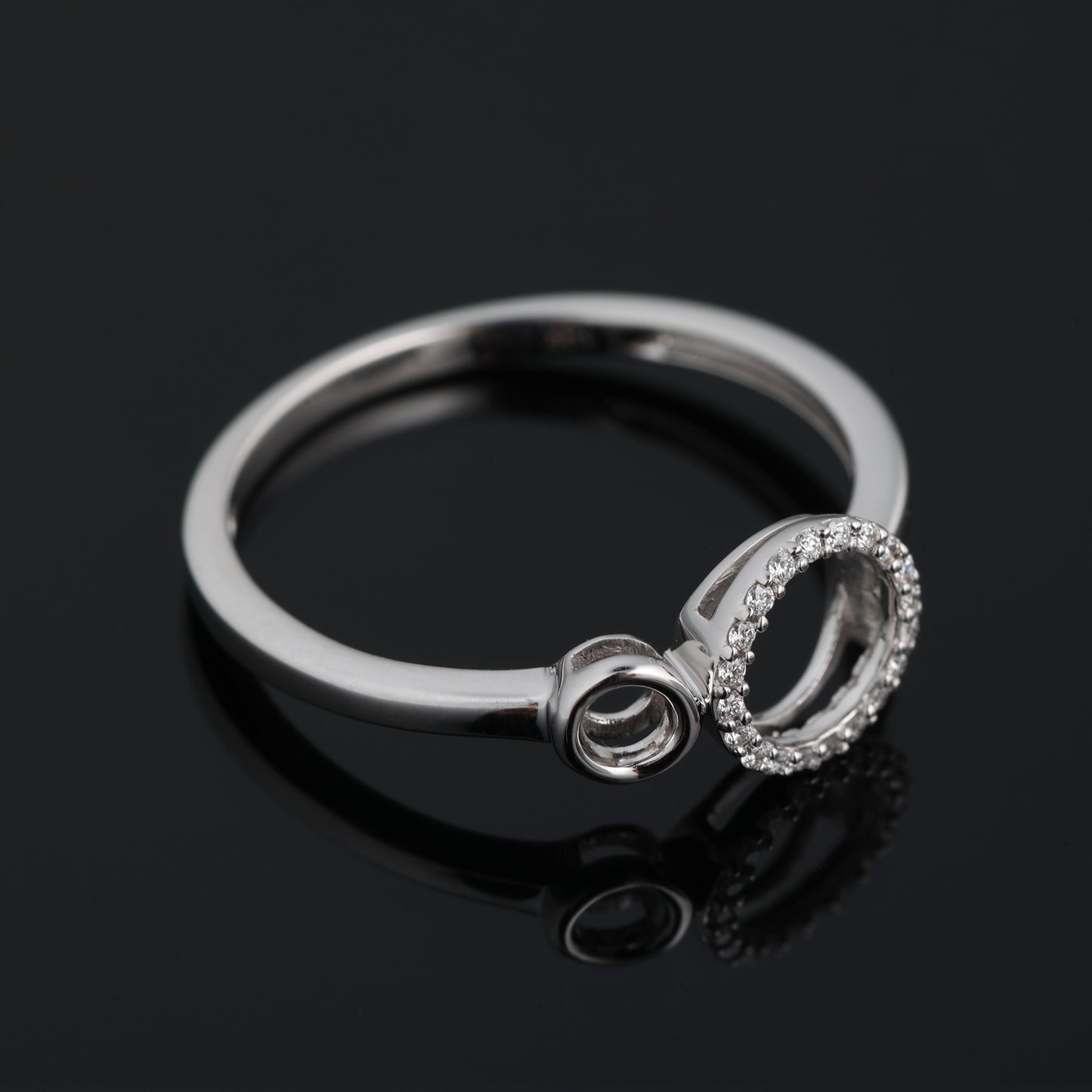 Gredzens ar Dimantiem 0.05 ct, Baltais zelts 750° (18K)