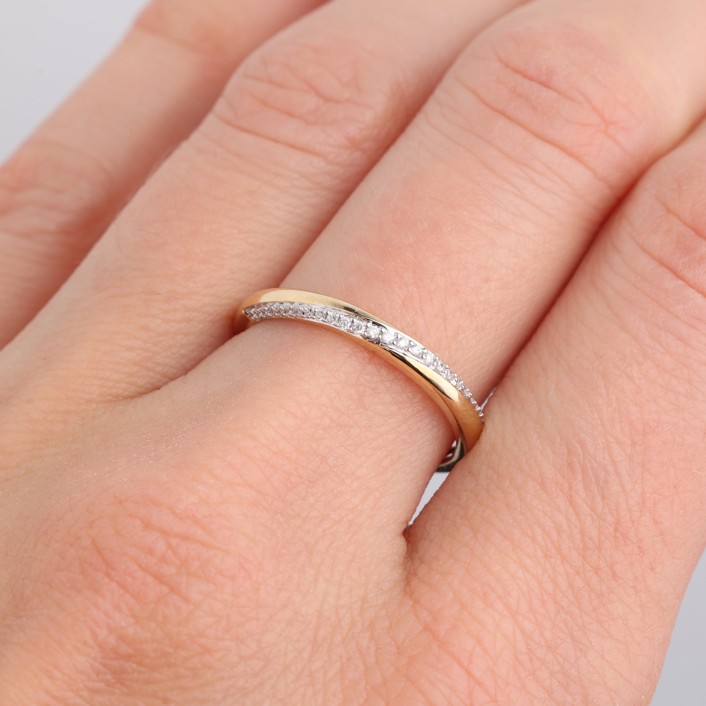 Gredzens ar Dimantiem 0.08 ct, Dzeltenais zelts 585° (14K)