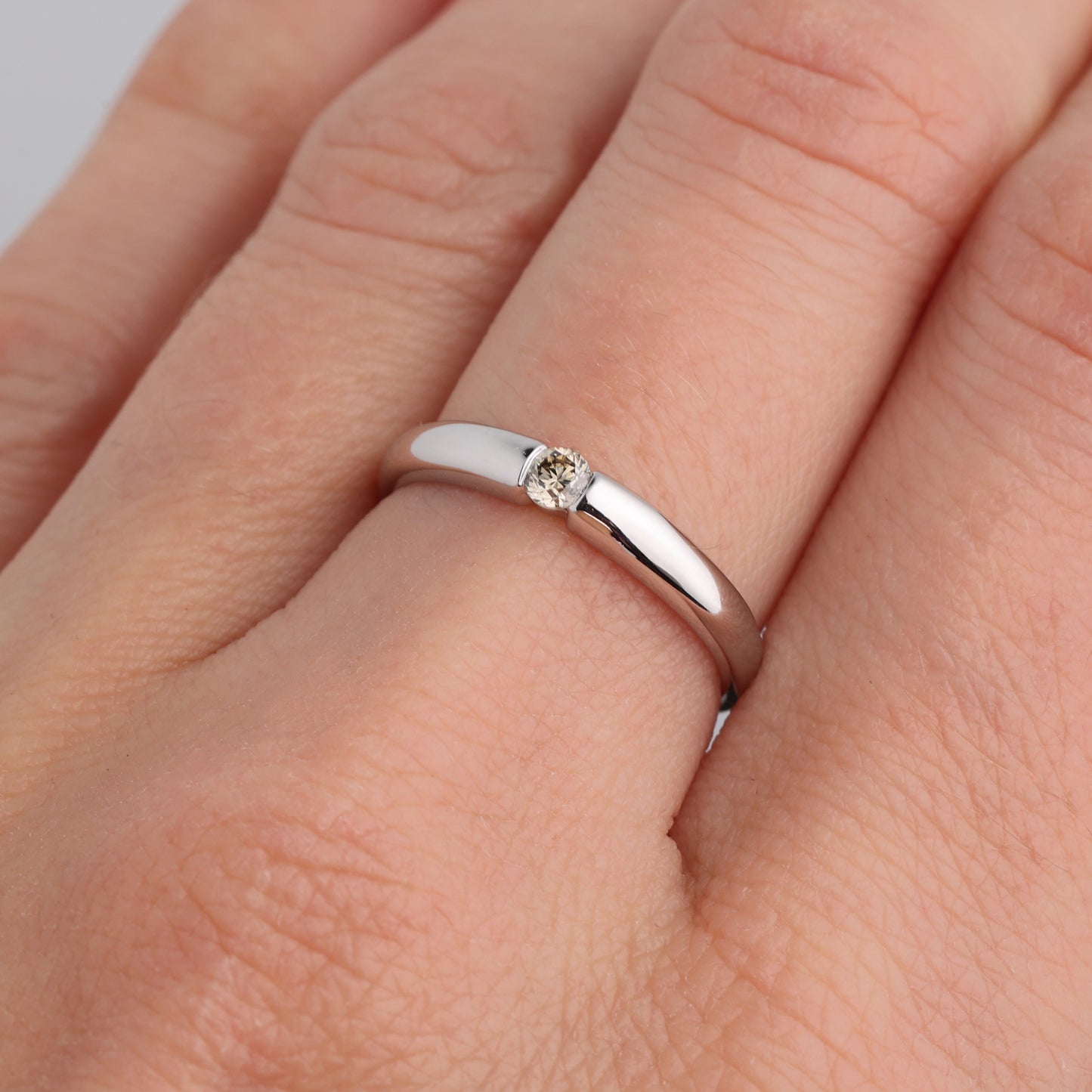 Ring with Champagne Colored Diamond 0.11 ct, White Gold 585° (14K)