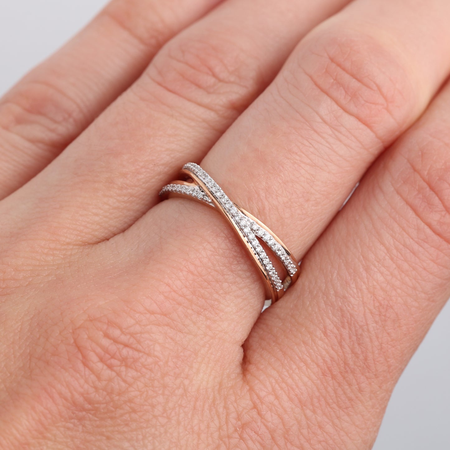 Gredzens ar Dimantiem 0.15 ct, Sarkanais zelts 375° (9K)