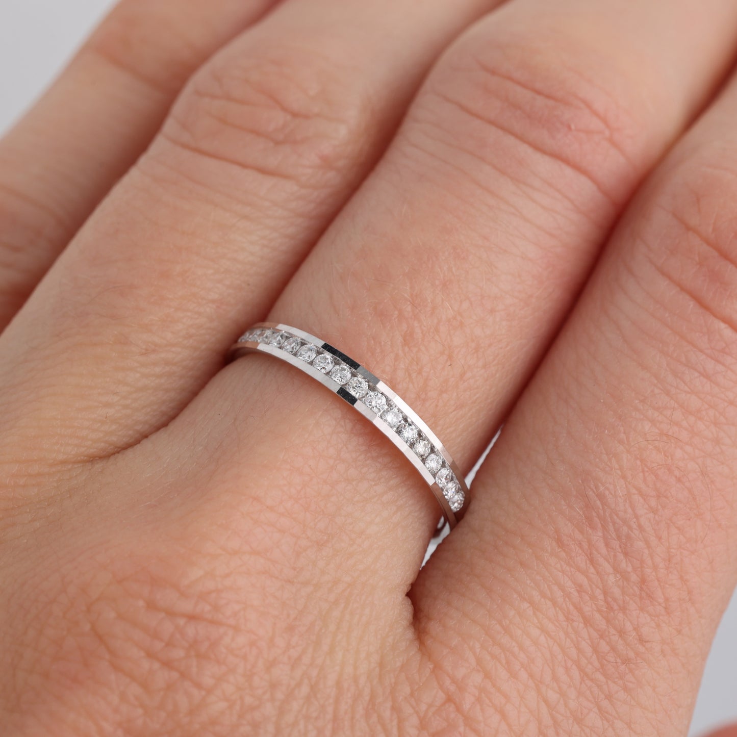 Gredzens ar Dimantiem 0.20 ct, Baltais zelts 750° (18K)