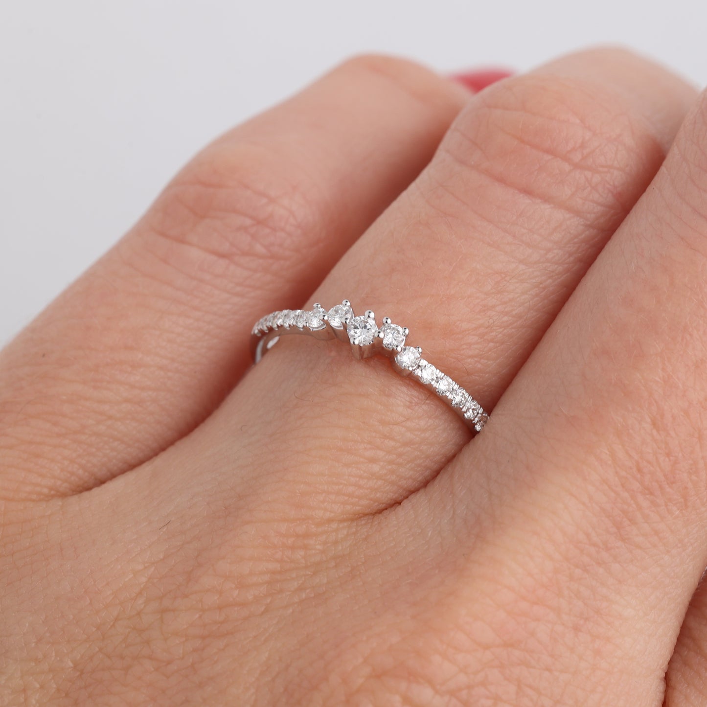 Gredzens ar Dimantiem 0.20 ct, Baltais zelts 750° (18K)