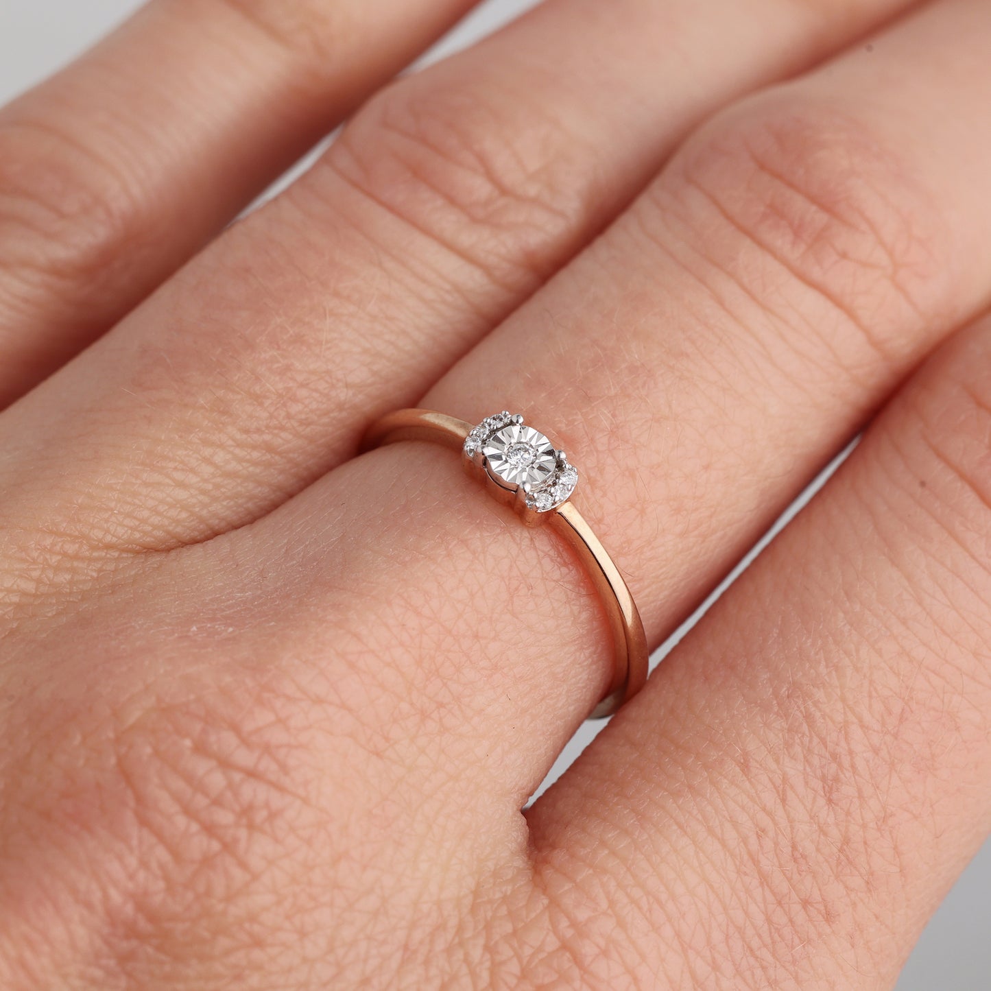 Кольцо с Бриллиантами 0.03 карат, Красное / Желтое золото 375° (9K)