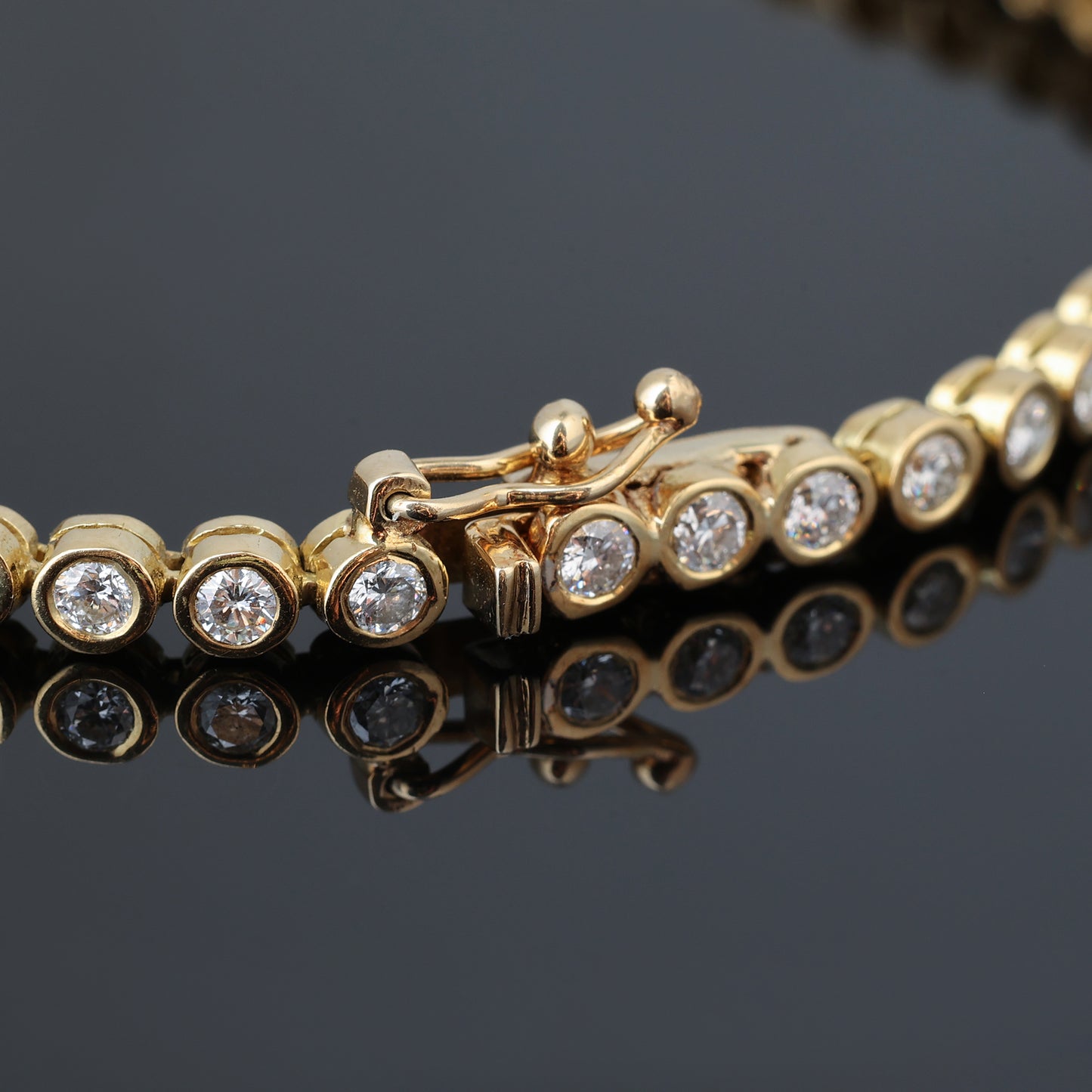 Tenisa aproce ar Dimantiem 2.40 ct, Dzeltenais zelts 585° (14K)