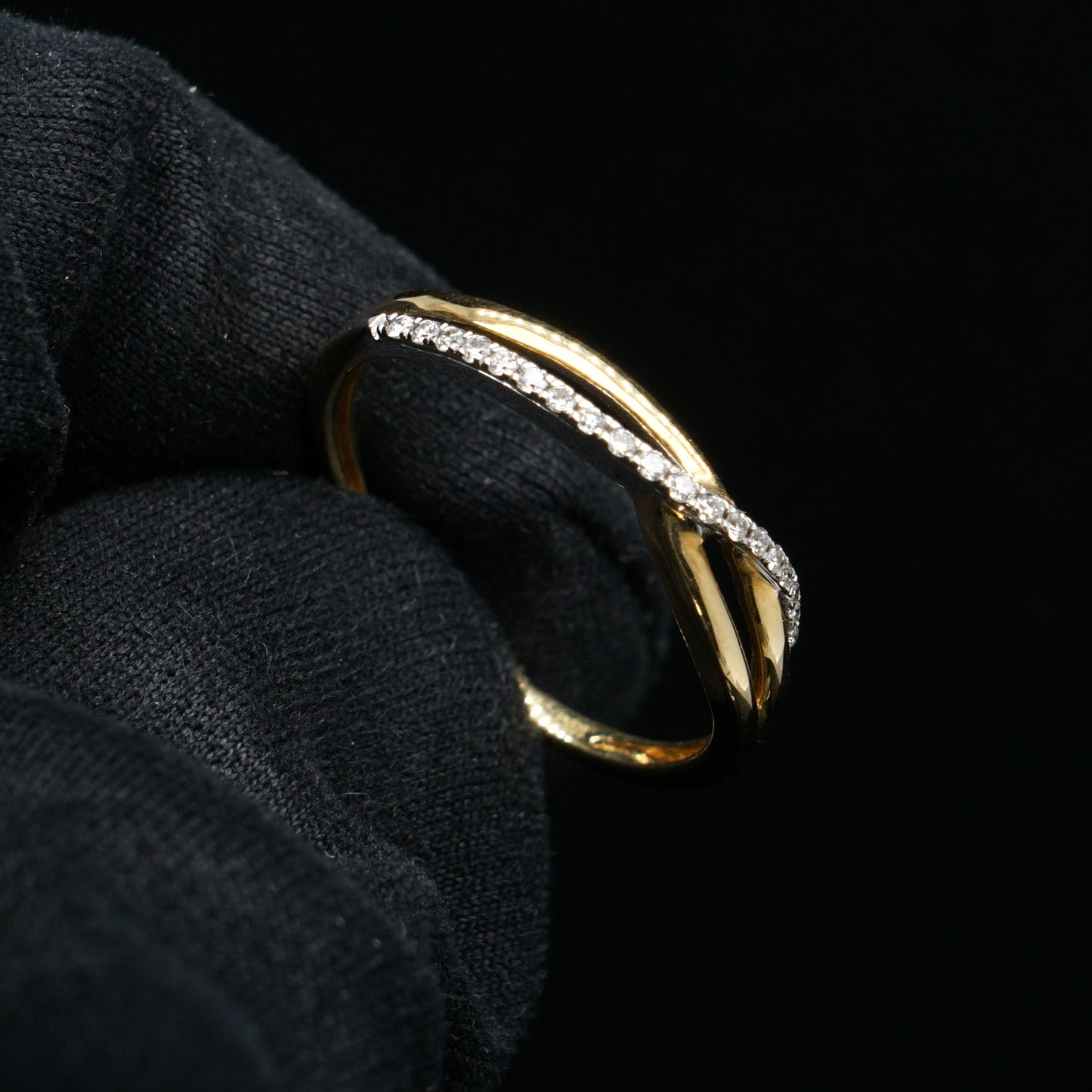 Кольцо с Бриллиантами 0.06 карат, Желтое золото 750° (18K)