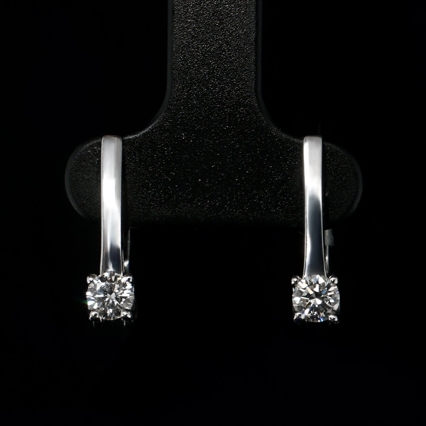 Auskari ar Dimantiem 0.42 ct, Baltais zelts 585° (14K)