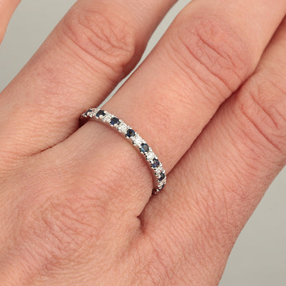 Gredzens ar Safīriem 0.40 ct un Dimantiem 0.30 ct, Baltais zelts 585° (14K)