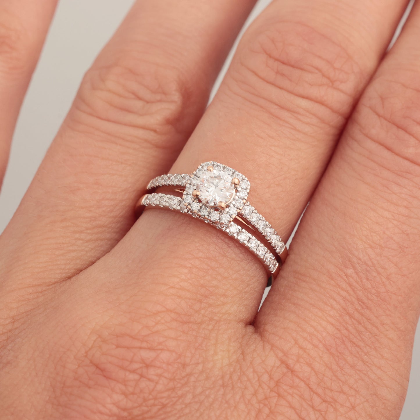 Кольцо с бриллиантами 0,54 ct, красное золото 585 пробы (14K)