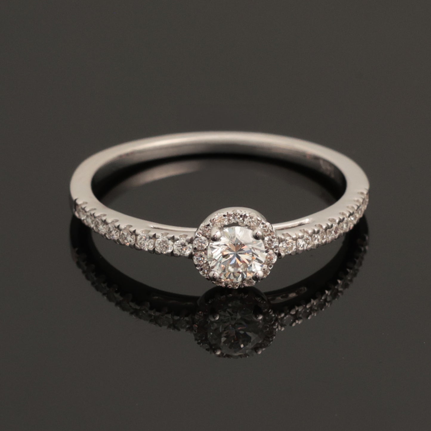 Кольцо с бриллиантами 0,43 карата, белое золото 585 пробы (14K)