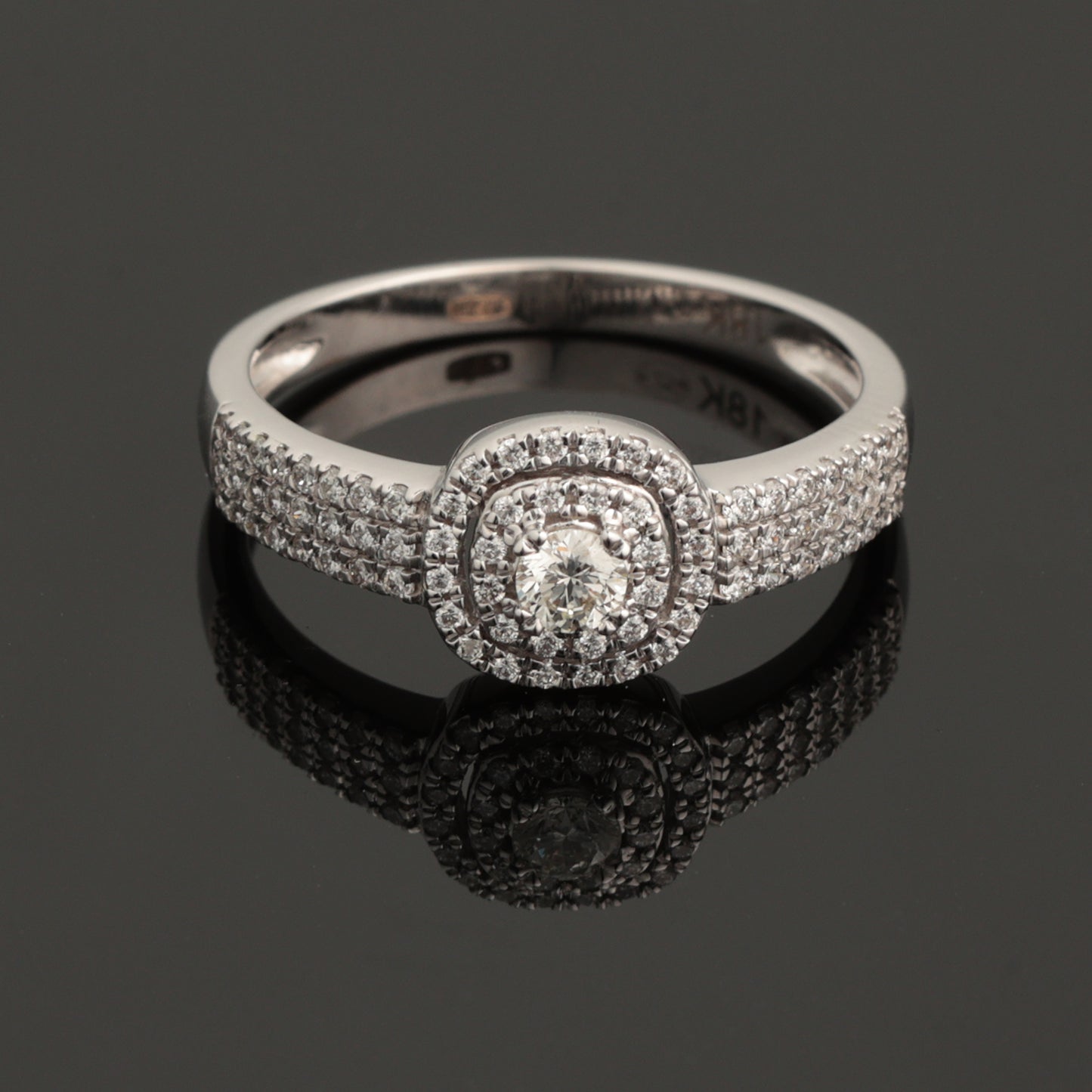 Gredzens ar Dimantiem 0.40 ct, Baltais zelts 750° (18K) 