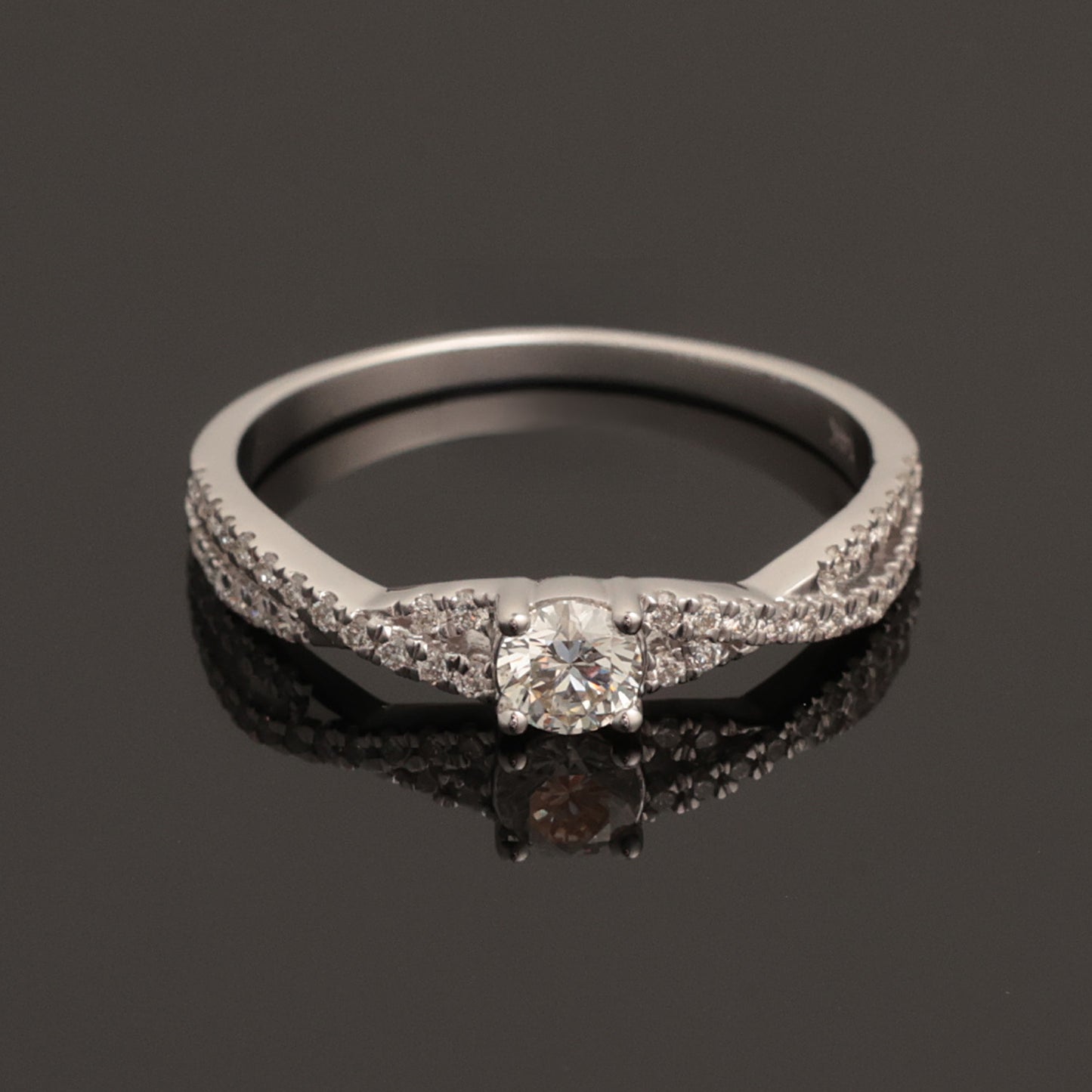 Кольцо с бриллиантами 0.43 ct, белое золото 585° (14K)