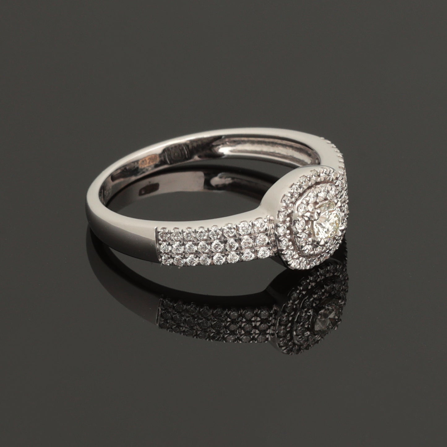 Gredzens ar Dimantiem 0.40 ct, Baltais zelts 750° (18K) 