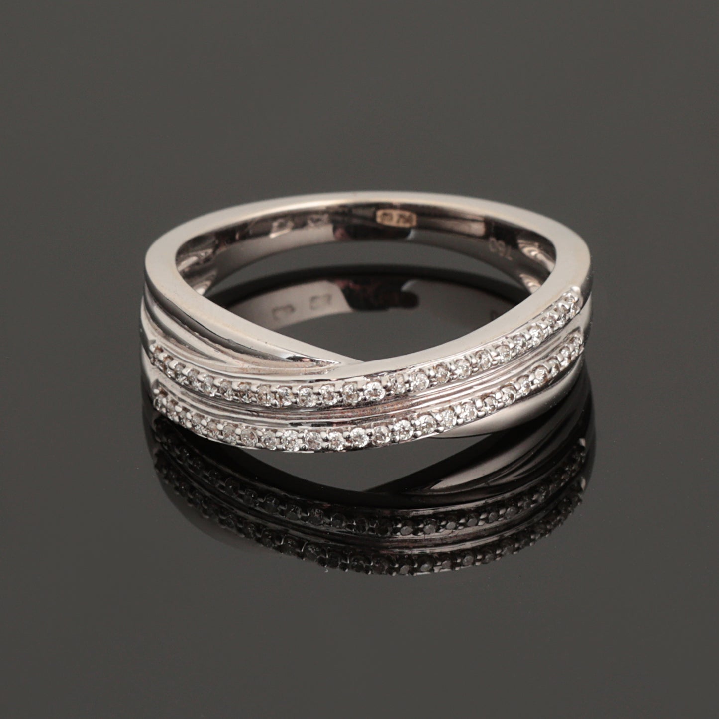 Ring with Diamonds 0.19 ct, White Gold 750° (18K)