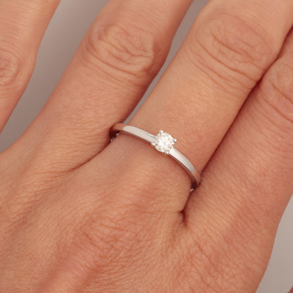 Ring with Diamonds 0.20 ct, White Gold 585° (14K)