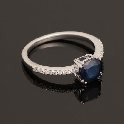 Ring with Sapphire 0.80 ct, White Gold 585° (14K)