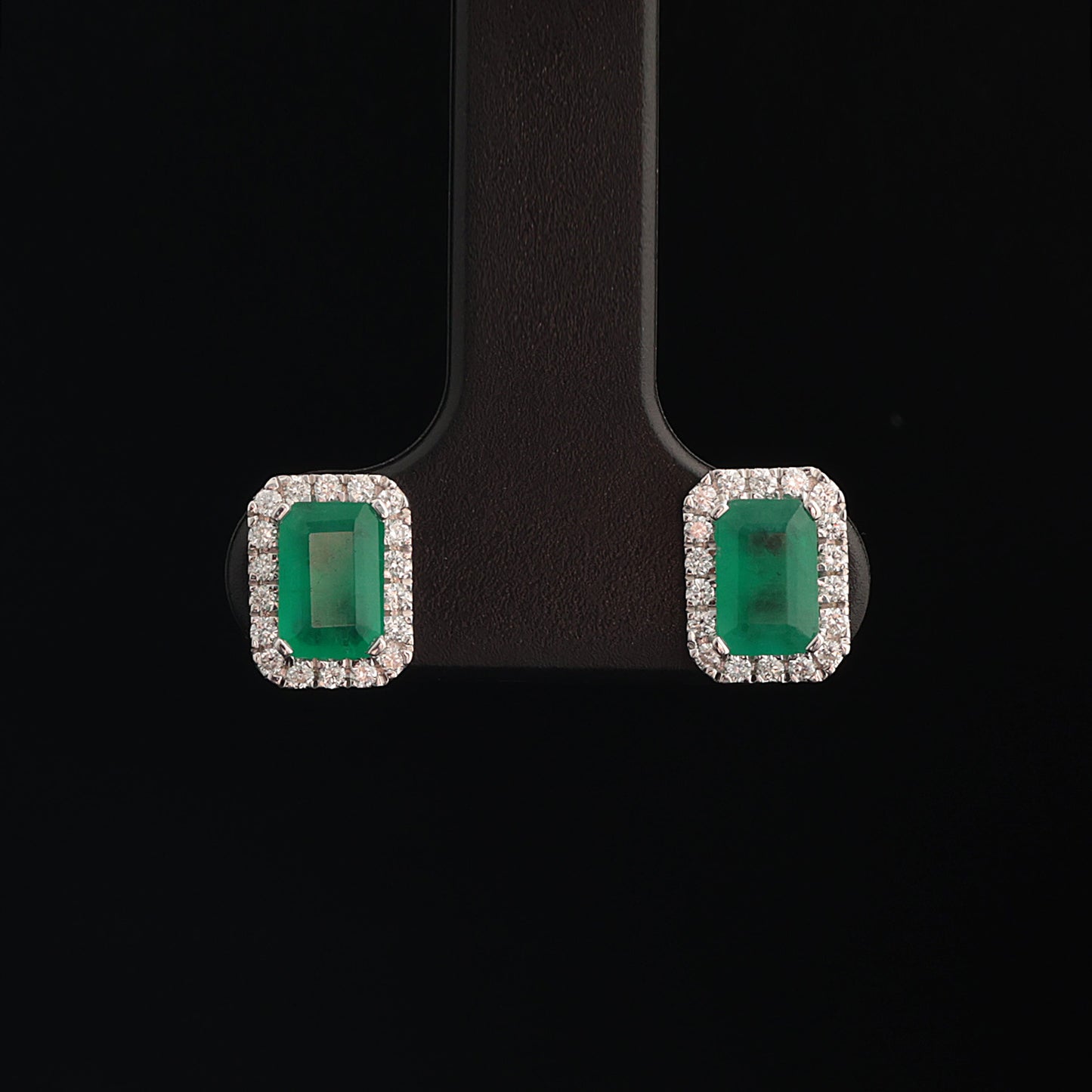 Earrings with Emerald 1.10 ct, White Gold 585° (14K)