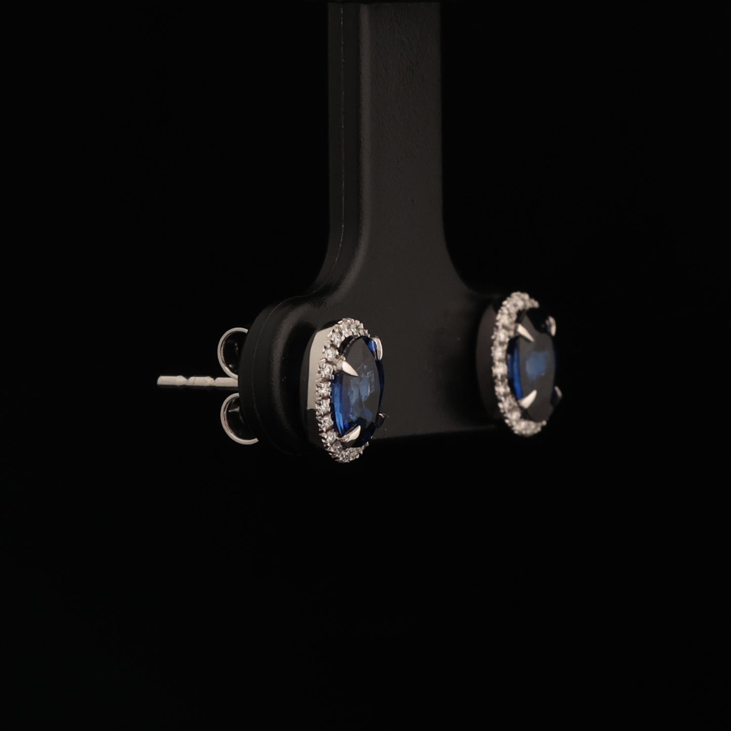 Earrings with Sapphire 1.00 ct, White Gold 585° (14K)