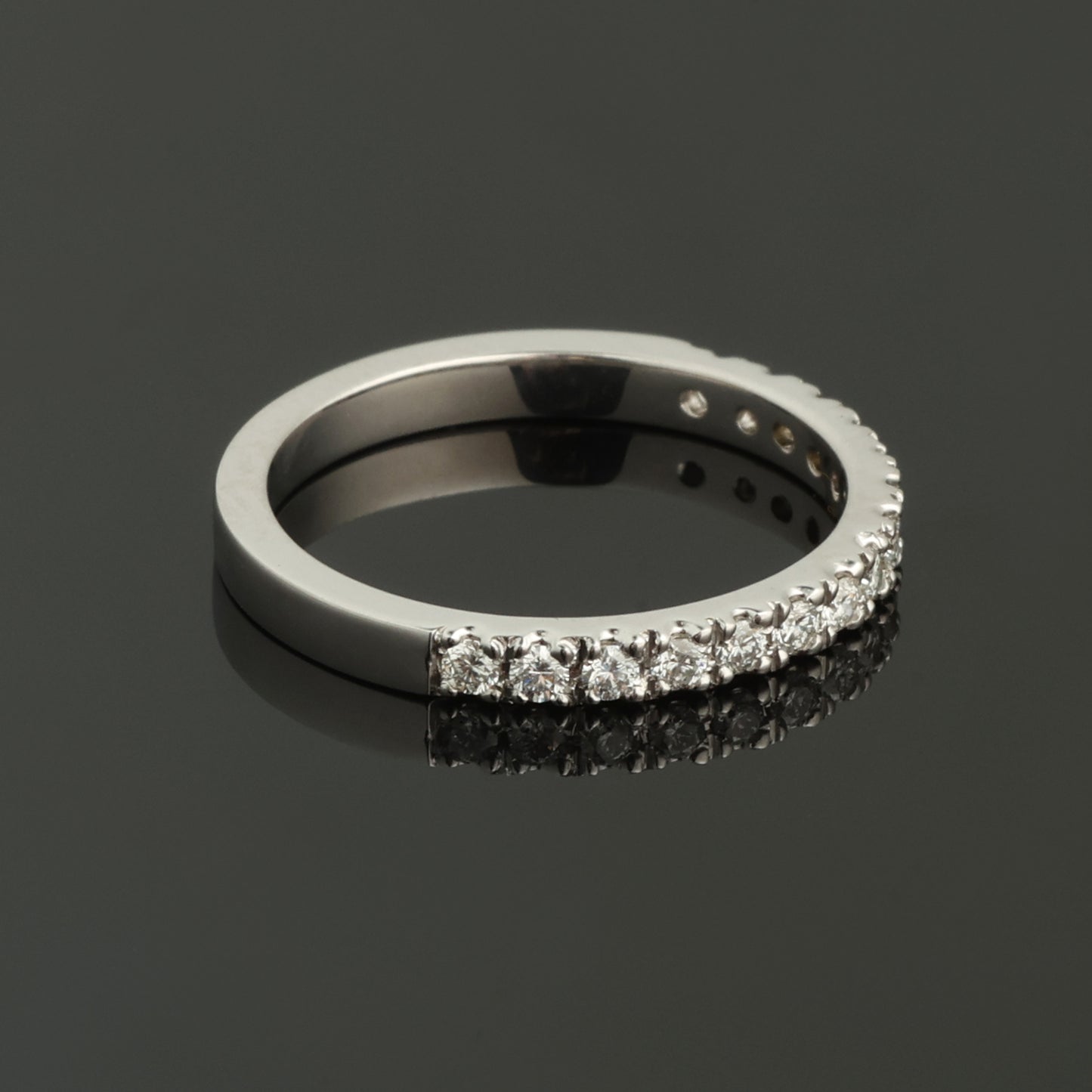 Gredzens ar Dimantiem 0.31 ct, Baltais zelts 585° (14K) 