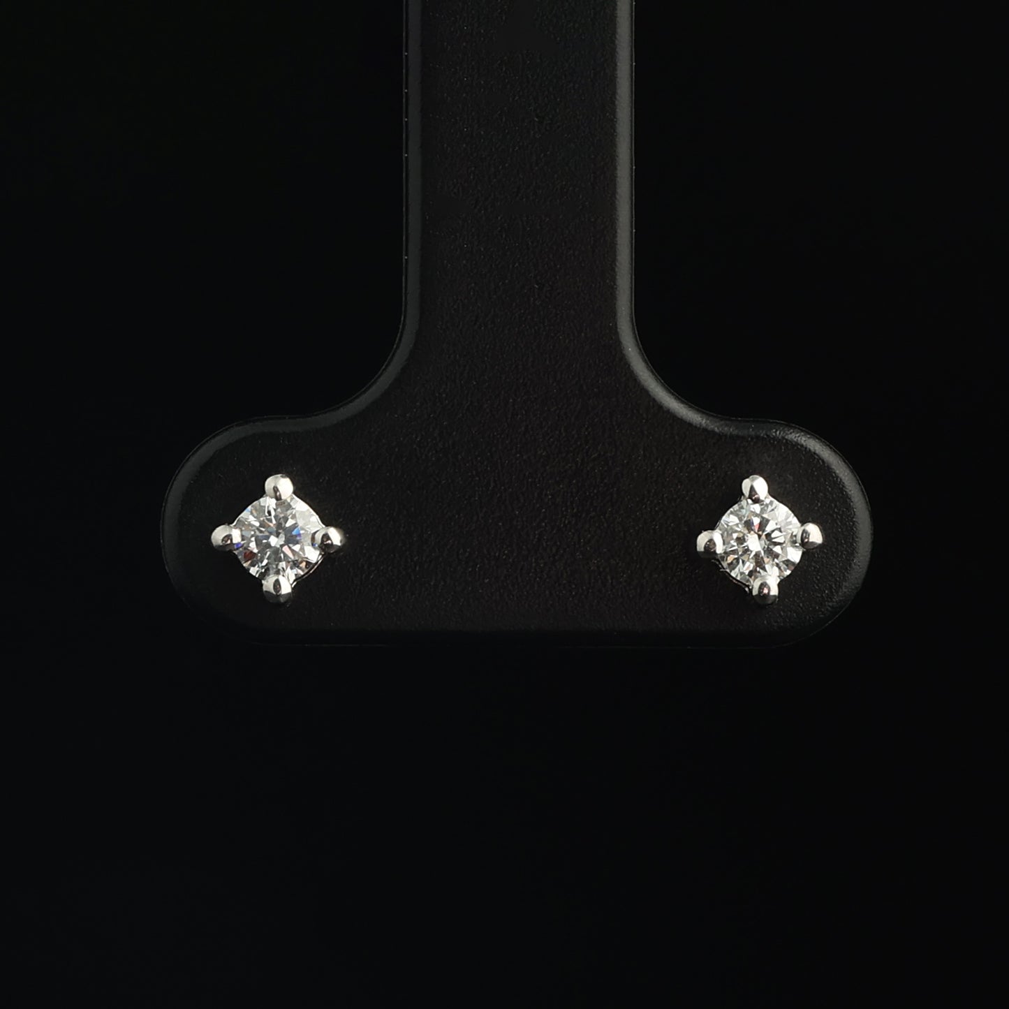 Auskari ar Dimantiem 0.25 ct, Baltais zelts 585° (14K)