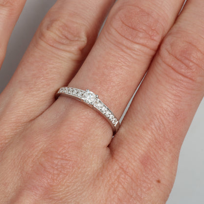 Gredzens ar Dimantiem 0.30 ct, Baltais zelts 585° (14K) 