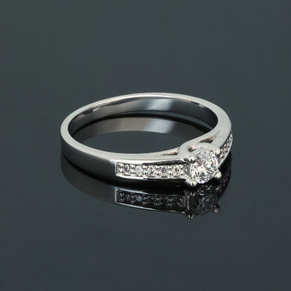 Gredzens ar Dimantiem 0.35 ct, Baltais zelts 585° (14K) 