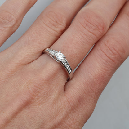 Gredzens ar Dimantiem 0.35 ct, Baltais zelts 585° (14K) 