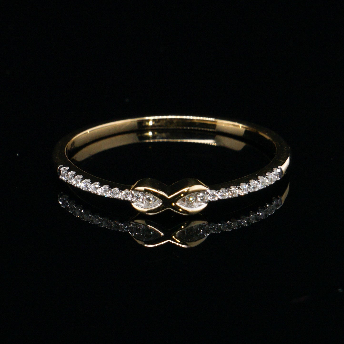 Ring with diamonds, Gold 585° (14K)